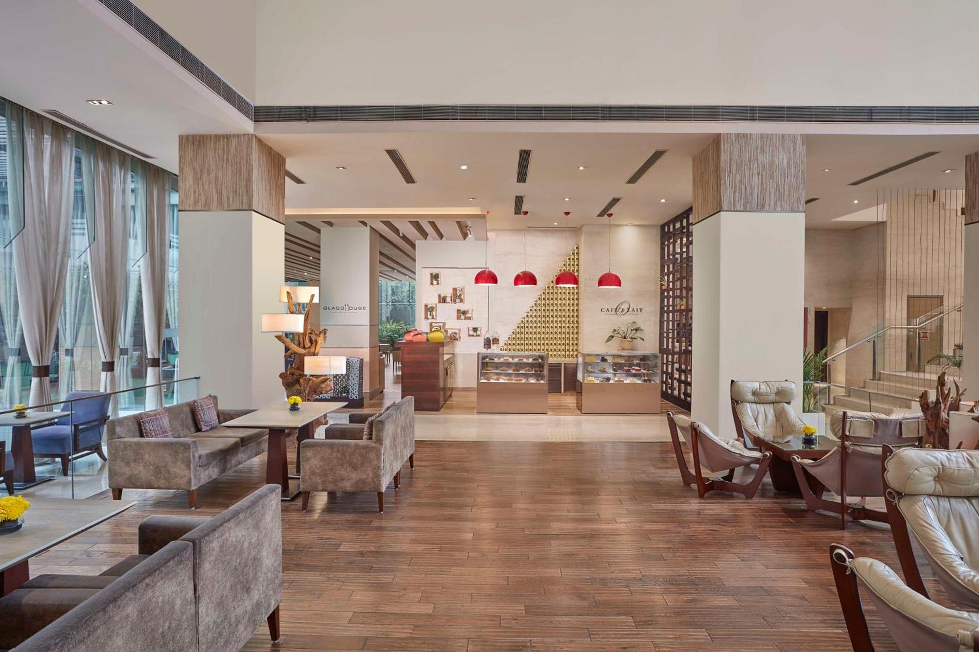 Doubletree By Hilton Gurugram Baani Square Hotel Gurgáon Kültér fotó